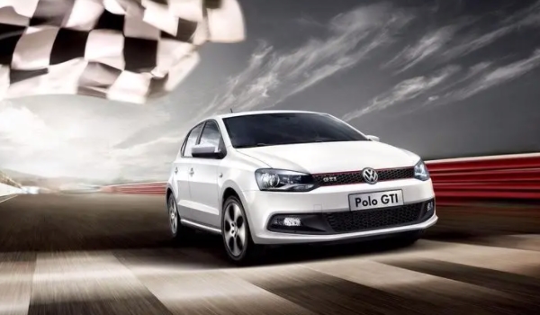 polo 大眾自動擋價格 2022款polo新車僅售10.09萬(性能小鋼炮)