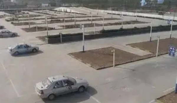 科二考試流程細節和要求，流程共六項（內附項目扣分表）