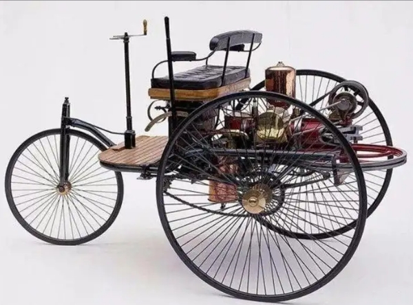 汽車的演變過程簡圖,歷經(jīng)三個時代