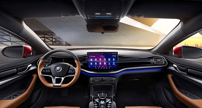 比亞迪秦plus dmi值得買嗎，動力強油耗低購車的首選車型