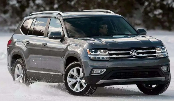 大眾途昂怎么樣值得買嗎，動力性能充沛（尺寸大空間利用率高）