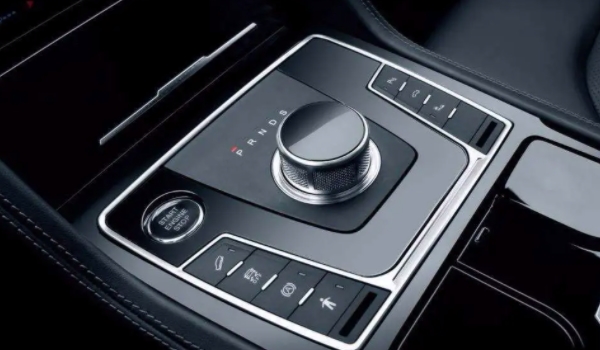 自動擋汽車的正確起步與停車 起停方式非常簡單(新手快速掌握)