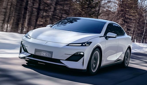長安深藍sl03增程版純電續(xù)航，純電續(xù)航超過200km（綜合續(xù)航超過1200km）