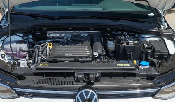 大眾高爾夫怎么樣值得買嗎 百公里油耗7.2L(采用1.4T發動機)