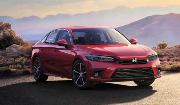 本田思域怎么樣，新款車型搭載1.5T+CVT動力（綜合油耗不到6L）