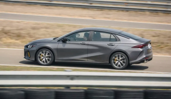 傳祺影豹j15最低價格 車輛售價是11.8萬元(全款落地12.99萬)