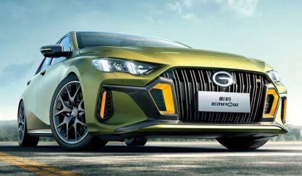 傳祺影豹j15最低價格 車輛售價是11.8萬元(全款落地12.99萬)