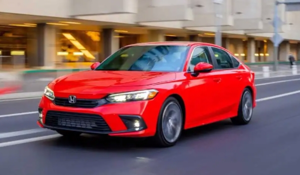 思域2022款思域落地價 入門車型全款落地13.40萬(保險/必要花費)