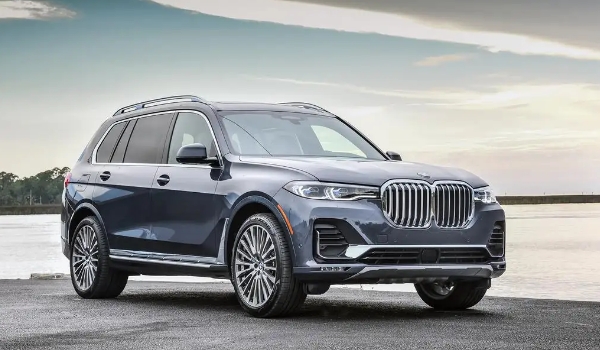 寶馬x5報價2022款價格及圖片,市場最新款報價60萬起