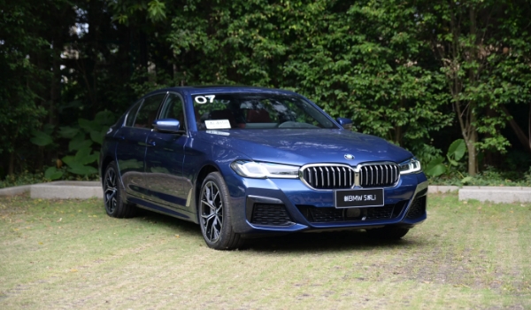 寶馬530LI新款2022款裸車價(jià),市場(chǎng)最新款報(bào)價(jià)47萬(wàn)起