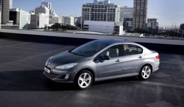 16年標致408二手車賣多少錢 車輛售價4~7萬元之間(根據車況確定)