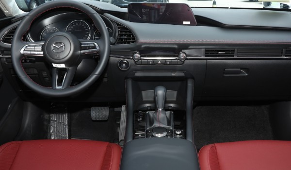 馬自達3昂克賽拉參數配置 搭載2.0L發動機(車身長達4.6米)