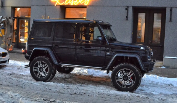 奔馳大g和小g的區別 多種參數數據上都有所不同（動力尺寸不同）