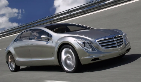 奔馳和悍馬哪個檔次高 定位不同(悍馬硬派suv產品單一)