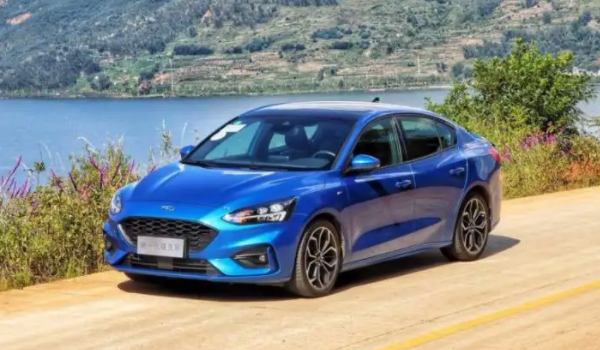 福特車型15萬左右 3款福特車型值得選擇(性能穩定 舒適度好)