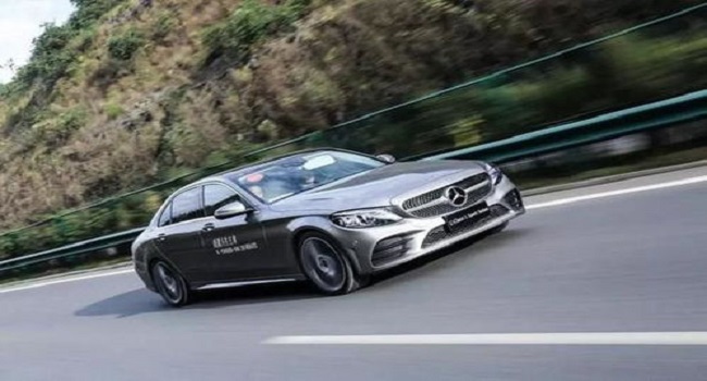 奔馳c級哪款車最值得買,改款 C 260 L運動版就是不錯的選擇