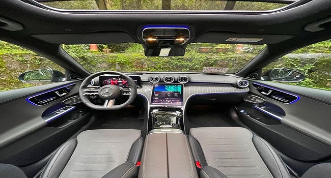 奔馳c260l皓夜運(yùn)動(dòng)版落地價(jià)是39.63萬(wàn)元,多種顏色任你選