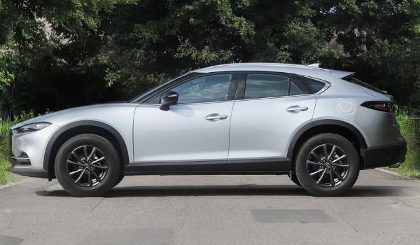 馬自達cx4真實口碑 搭載2.5L發動機(軸距長達2700mm)