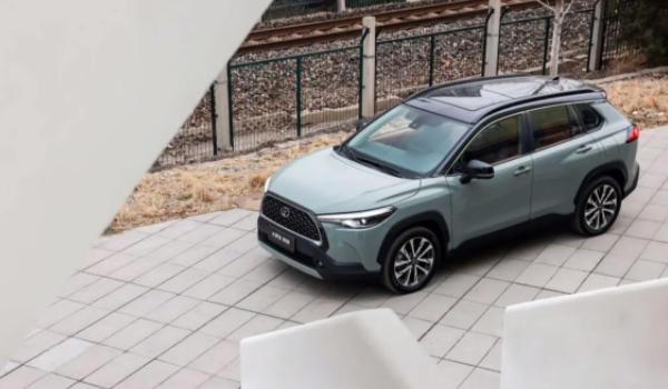 卡羅拉銳放2022款報價及圖片 2022入門車型僅售12.98萬(全款落地14.25萬)