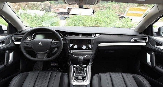 2022款全新標致408落地價，落地價12.18萬元全款無壓力