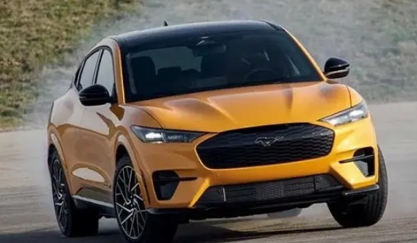 福特電馬續航多少公里 續航可達619km(采用三元鋰電池)