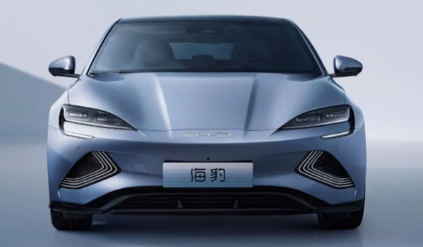 比亞迪海豹試駕體驗(yàn) 加速性能好(續(xù)航里程是很大的優(yōu)勢(shì))