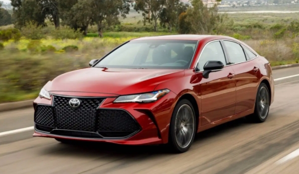 亞洲龍和凱美瑞哪個好 各有優勢(根據實際使用情況選擇)