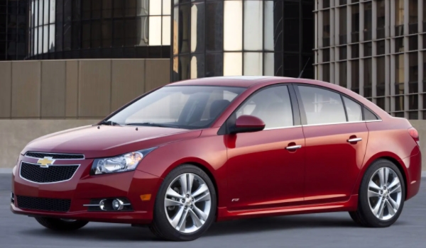 二手雪佛蘭科魯茲多少錢 二手車售價3.88~6.88萬元（根據車況確定