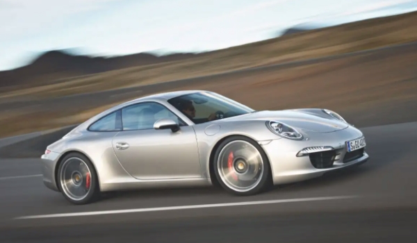 911保時(shí)捷多少錢 2023款911保時(shí)捷新車售價(jià)127.80萬(wàn)(全款落地142.45萬(wàn)元)