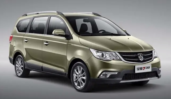寶駿730裸車價 寶駿730裸車價僅售7.38萬元(全款落地8.58萬元)