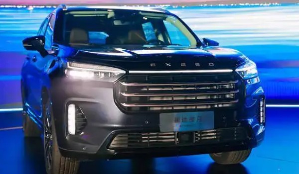 星途攬月用什么發動機 2.0T發動機(輸出馬力可達261匹)