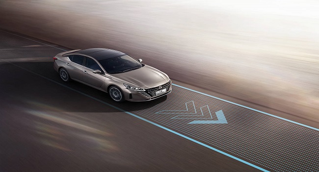 日產天籟的價格是多少,官方指導價格17.98--23.98萬元