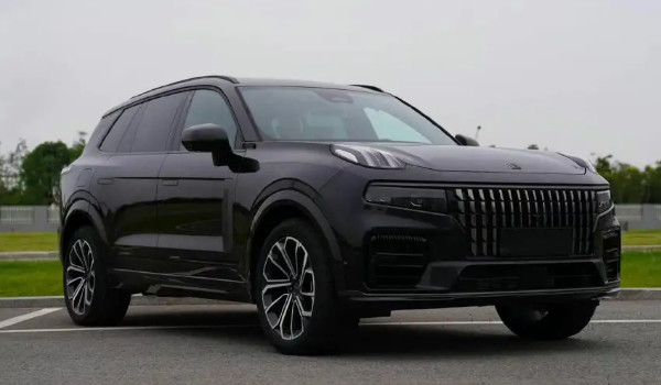 領克09phev分期多少錢 分期首付10萬(36期月供7437元)