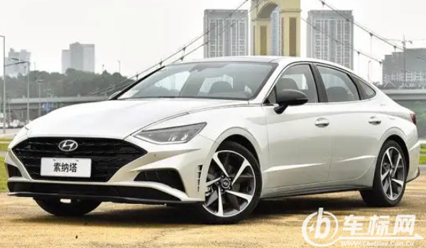 現代索納塔發動機怎么樣 輸出馬力可達240匹(搭載兩款發動機)