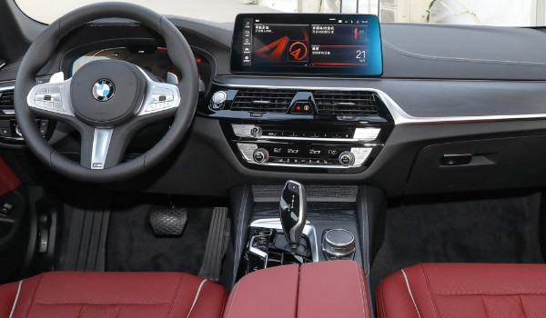 寶馬5系報價2022款價格及圖片 2022款寶馬5系售價36萬(落地41萬)