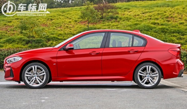 寶馬1系輪胎型號規格是什么 輪胎型號225/40 r18(米其林輪胎)