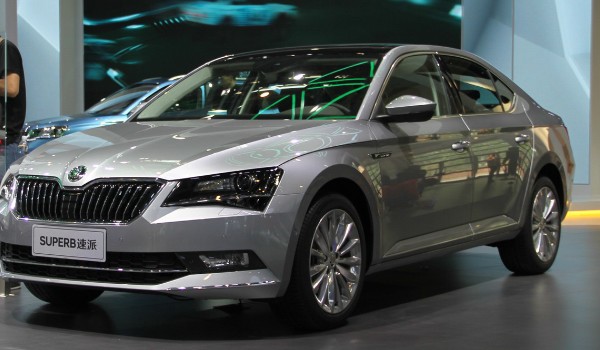 斯柯達(dá)速派油耗多少真實(shí)油耗 百公里油耗7.4L(一公里消耗6毛錢)