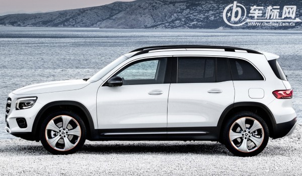 奔馳glb和寶馬x1買(mǎi)哪個(gè) 奔馳glb車(chē)長(zhǎng)4.6米(配置非常豐富)