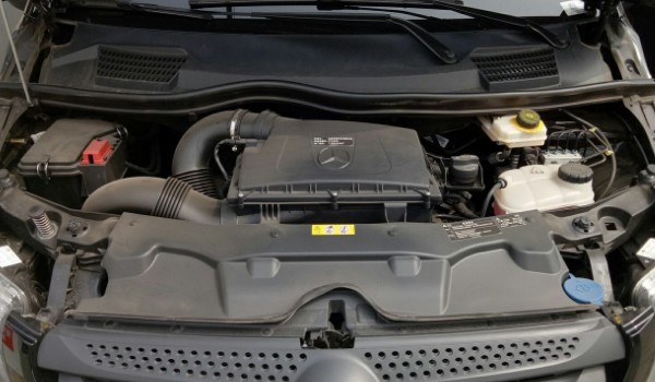 奔馳威霆動力怎么樣啊 輸出馬力可達(dá)211匹(2.0T四缸發(fā)動機(jī))