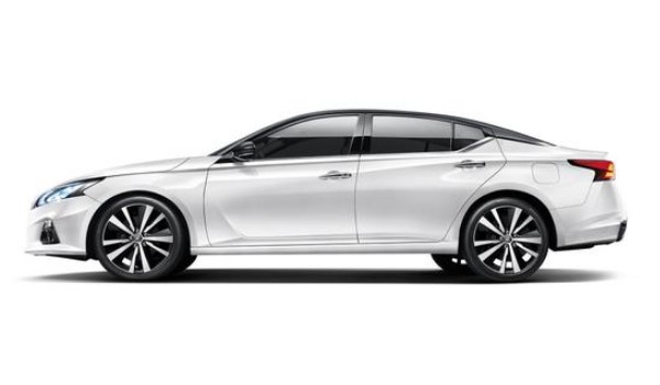 日產天籟和本田雅閣哪個好 天籟動力更強(馬力可達243匹)