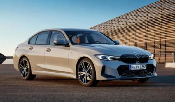 捷豹xfl和寶馬3系哪個(gè)好 捷豹xfl動力更強(qiáng)(車身長達(dá)5.1米)