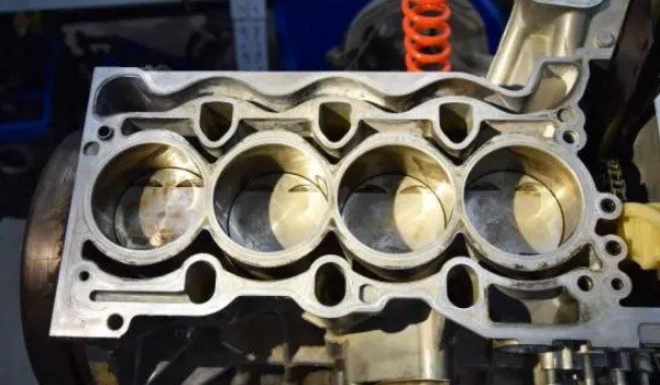 豐田榮放發動機怎么樣啊 輸出馬力可達171匹(動力十分充沛)