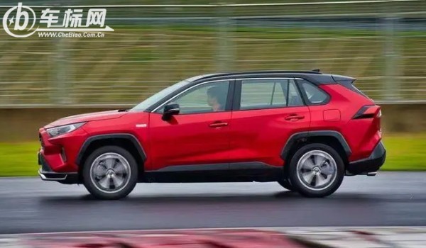 豐田榮放是什么級(jí)別的車(chē)型 屬于緊湊型suv(車(chē)身長(zhǎng)達(dá)4.6米)