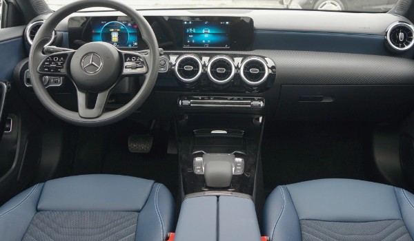 開奔馳A級都是什么人 工作穩定薪資水平高(三種人群)