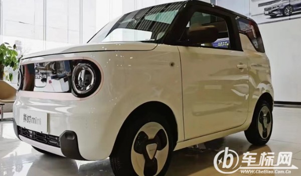 熊貓迷你參數配置詳解 續航可達200km(車身長達3米)