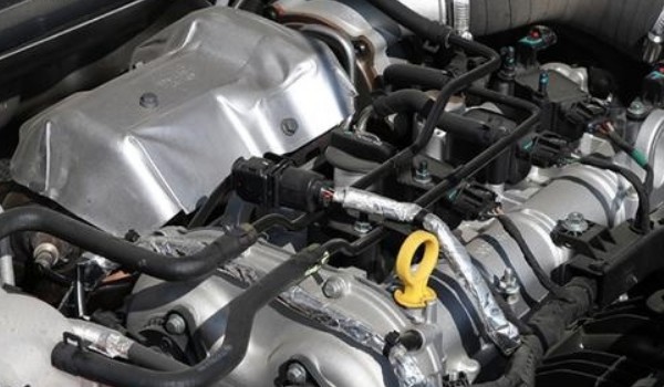 奔騰b70s的AT變速箱是哪生產的 愛信6擋手自一體變速箱