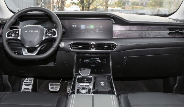 捷途x90怎么樣值得買嗎 馬力可達254匹(油耗實測8.6L)