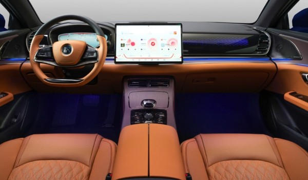 比亞迪e9和漢ev哪個好 漢ev續航可達610km(配置豐富)