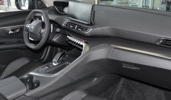 標致4008保值率怎么樣 第七年保值率40%(油耗影響保值率)