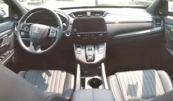 現代途勝和本田皓影哪個好 皓影車長4.7米(配置功能豐富)